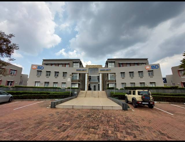 389M² OFFICE TO LET IN GREENSTONE HILL